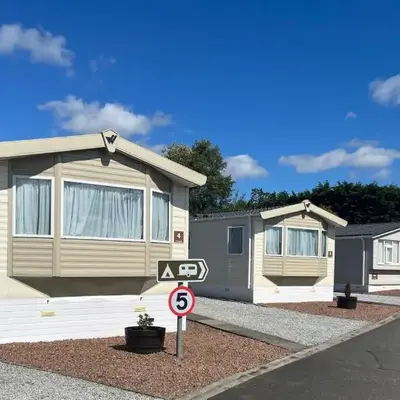 Red Deer Village Holiday Park - 3 Bedroom