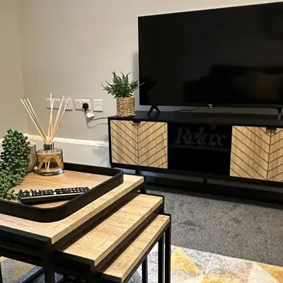 Trendy West End Apartment