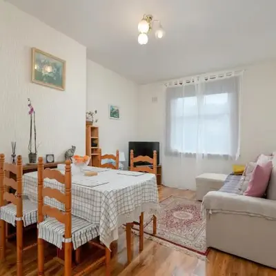 Spacious Murrayfield Flat - Pass the Keys