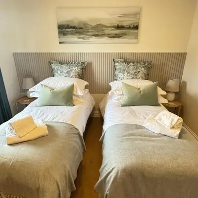 Island View - Spacious Two Bedroom Oban Apartment with Sea Views