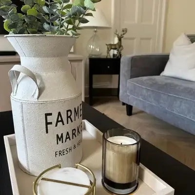 Luxury High Street Apartment