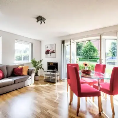 Bright & Modern Flat