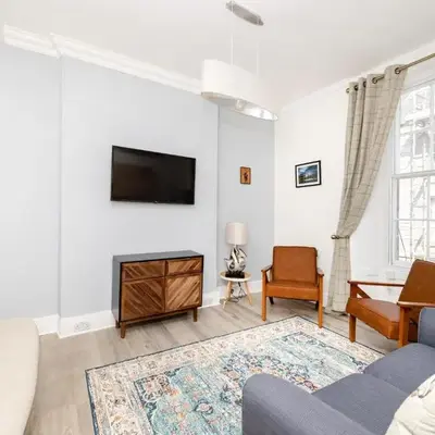 Argyl - Charming 2 Bedroom Apartment on Thistle Street