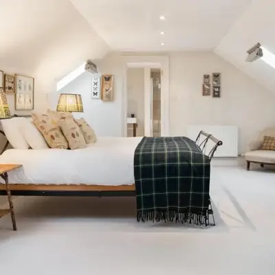 Super Central - Georgian Double Upper Flat with Castle Views in New Town