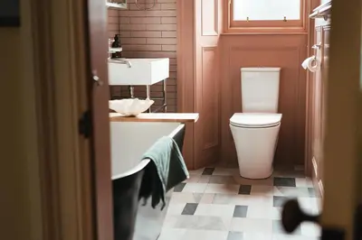 a bathroom with a toilet and a sink at Beautiful central Edinburgh Apartment in Edinburgh
