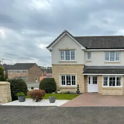 Entire 4 bed perfect family home in Glasgow
