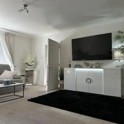 3 double bedroom spacious flat