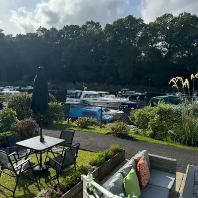 Loch Lomond Riverside Apartments B