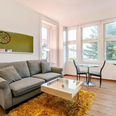 Newly Furnished Flat 4 Minutes Walk To Metro