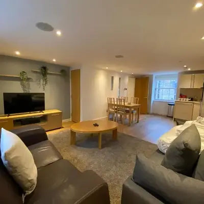 CS Exclusive Apartments of Princess Street West End
