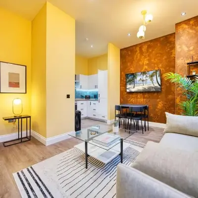 Grand Central Station 2 Bed Apartment A1