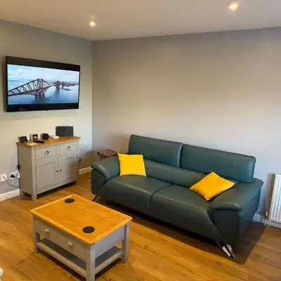 Dunfermline 2 Bed Flat Fully Furnished