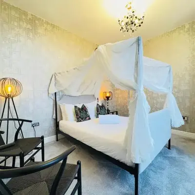 Top Floor Getaway with Cozy Canopy Bed