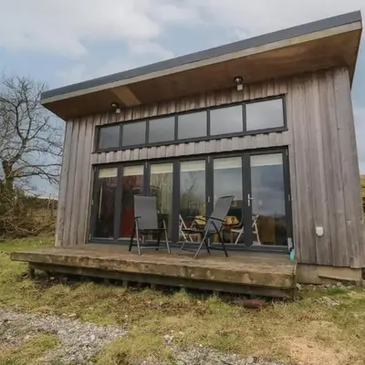 Tirlaggan Studio