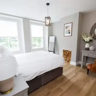 Stylish 3-Bed Apartment in the Heritage Quarter