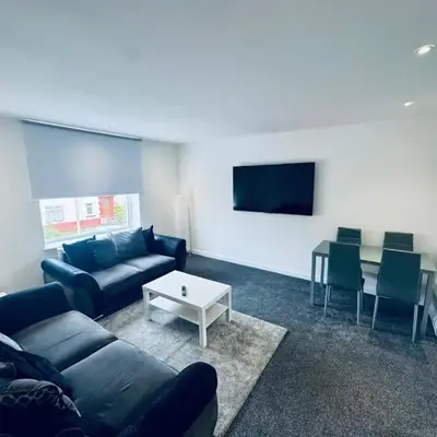 Modern 2 Bedroom with extra Loft Bedroom