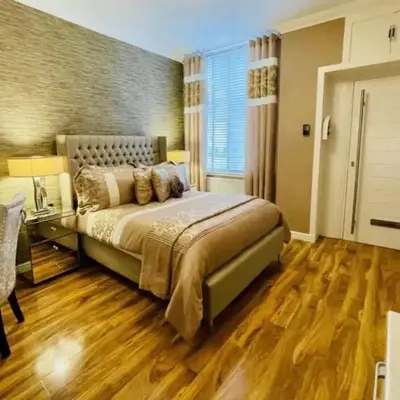 Isle Be Back-Ground Floor Flat