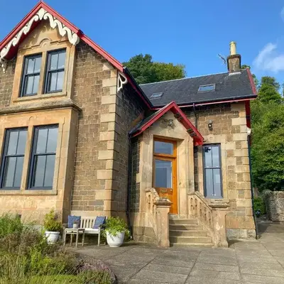 Thornlie - Uk49875