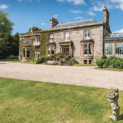 Escape to Serene Georgian Estate