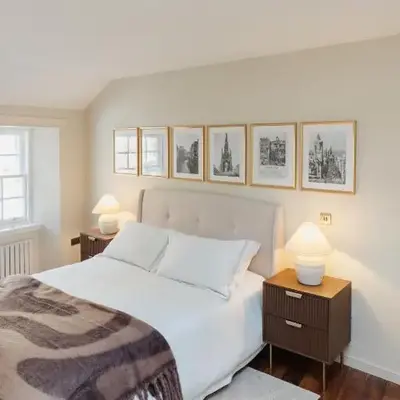 Charming Central Mews Home with Secure Parking
