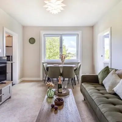Modern 3 Bedroom home in Kings Park