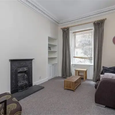 3 Bedrooms Flat in Central Edinburgh New Town