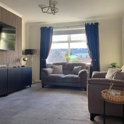 3BR Sleeps 6 Free Parking Near Glasgow City