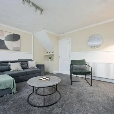 2BR Sleeps 6 with Parking Near Linlithgow Palace