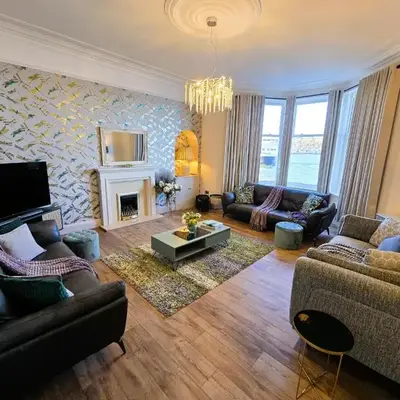 Harbour View - Luxury Town Centre Property