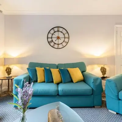 Ground-fl Two Bedroom Apartment in Bridge of Allan
