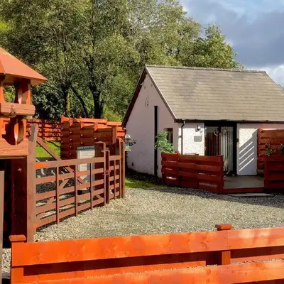 The Wee Ludging - A Cosy Riverside Cottage for Two