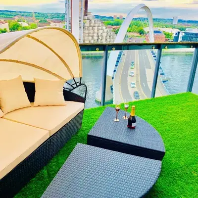 Glasgow City Centre - The PENTHOUSE with RiverViews - (Duplex