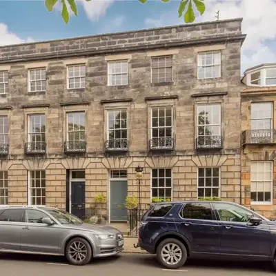 Saxe Coburg Place - 325