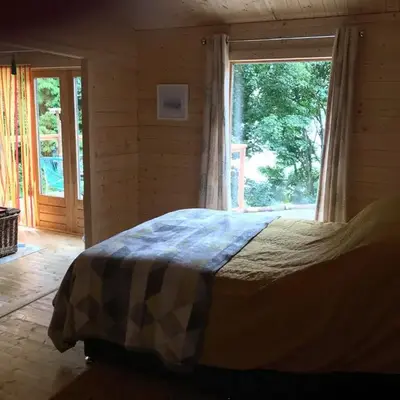 Off Grid 1-Bed Cabin Pets Ok 20 mins to Dunoon