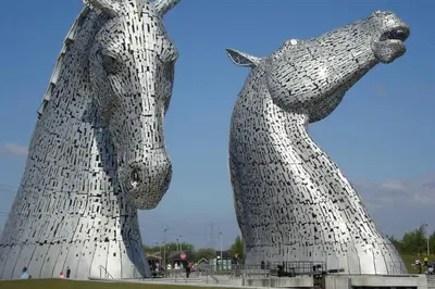 a statue of a horse and a horse head at Sunny House with views to Edinburgh Skyline in Edinburgh