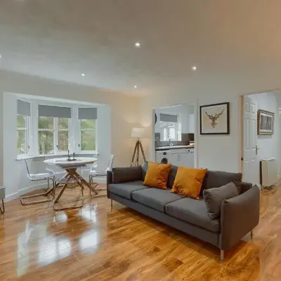 3 bedroom Windsor Garden apartment by Gleneagles