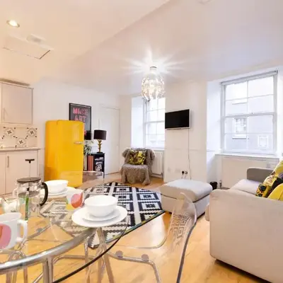 JOIVY Charming Home with Patio Nearby the Castle