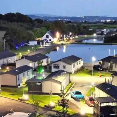 Arranview Lochside Pods & Lodges all with private Hot-tubs