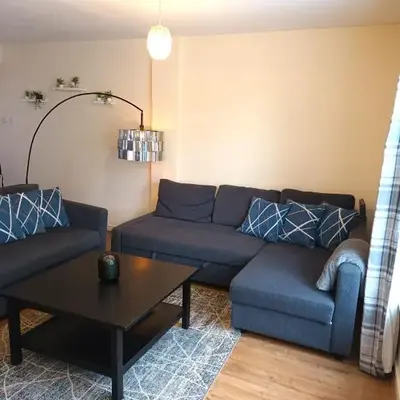 Fabulous 2 bed apt 10 mins from City Centre