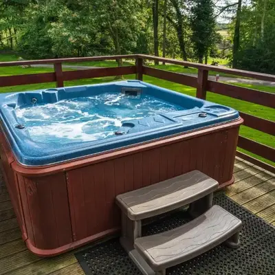 Lady Galloway 29 with Hot Tub