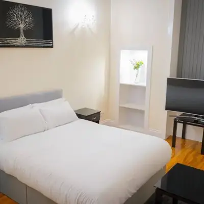 Glasgow - 2 Bedroom Apartment